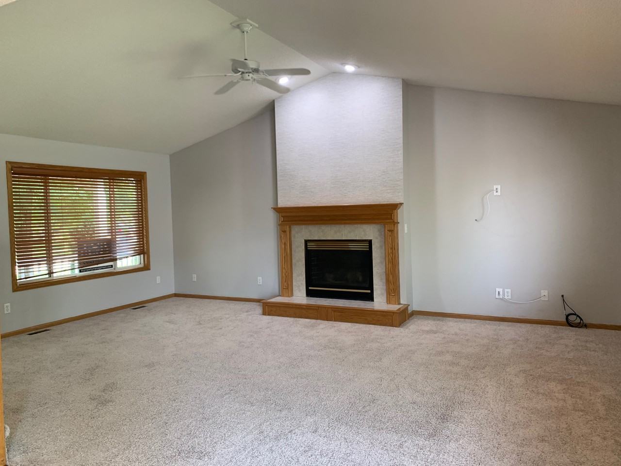 402 Se Orchid St #1 - Photo 6 of 21