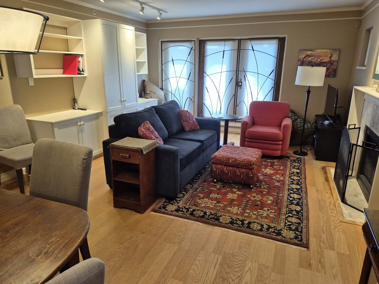 3188 Camosun Street - Photo 2 of 11