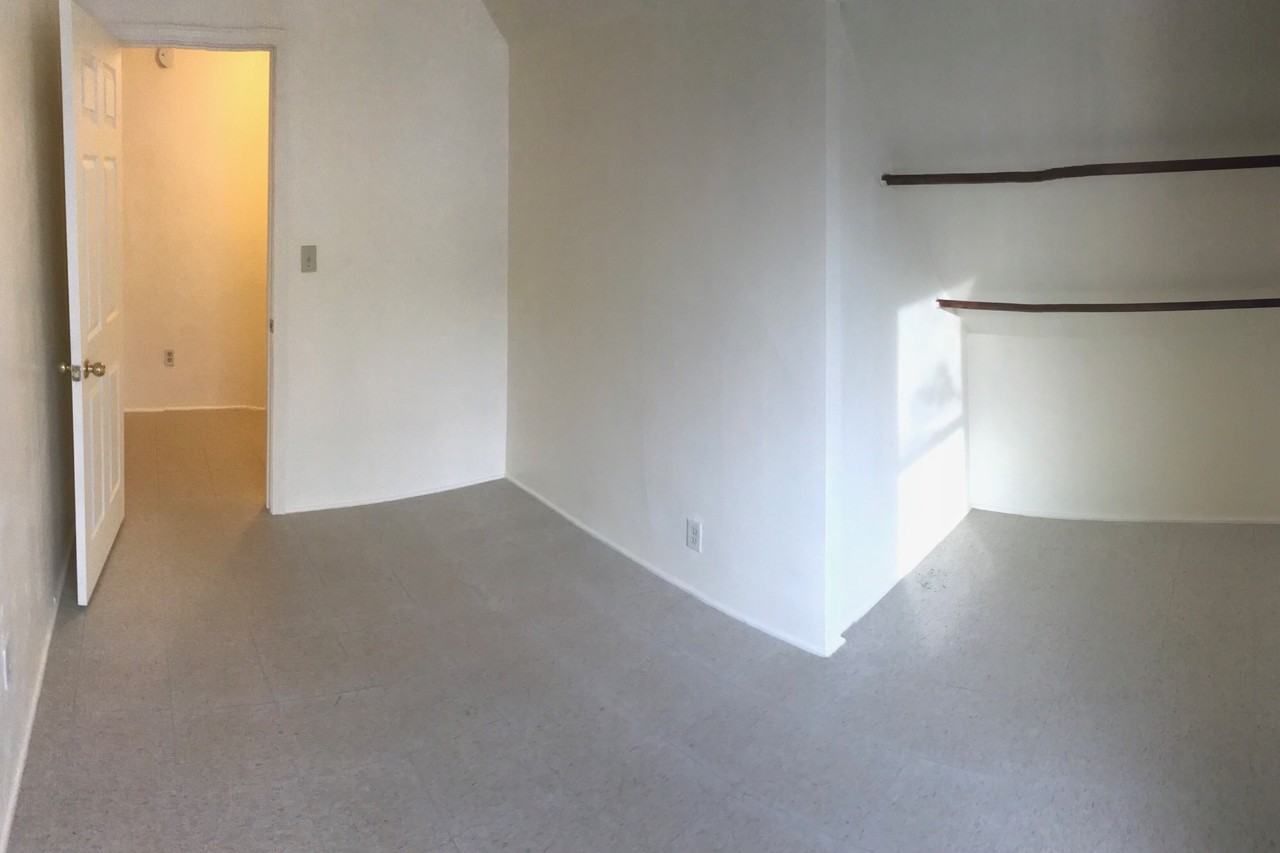 909 Stone St #1 - Photo 3 of 13