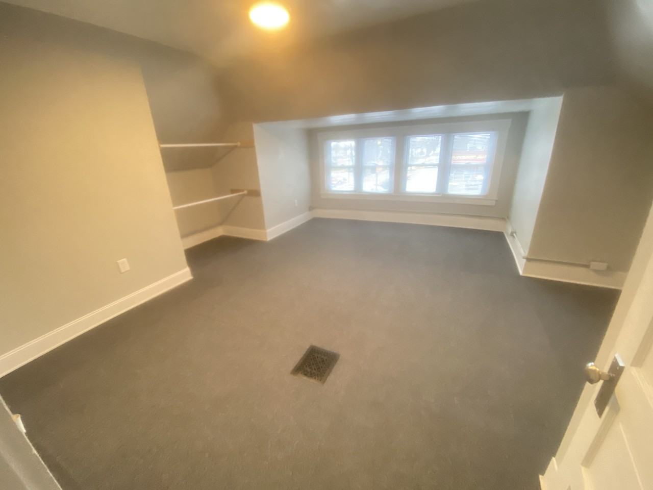 S Main St #649-5SMAIN - Photo 7 of 8