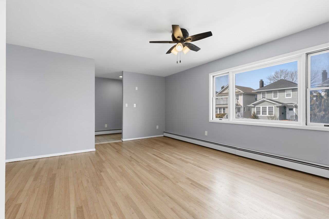 360 West Fulton Street #1 - Photo 5 of 21