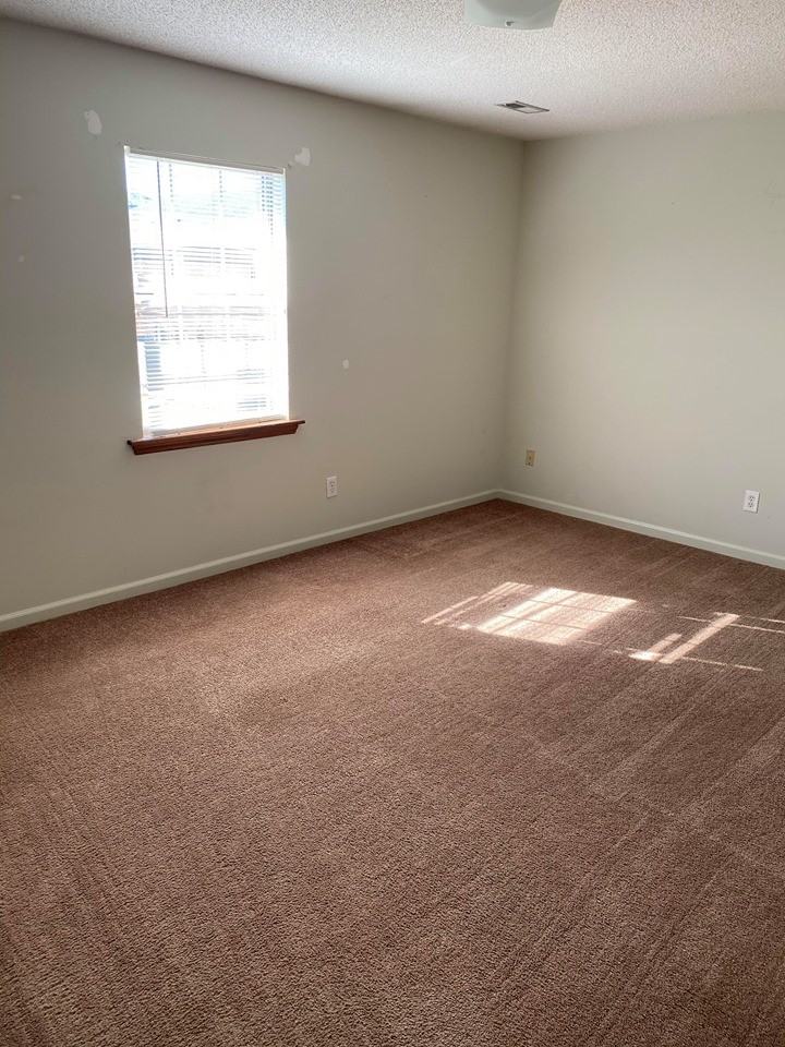 1213 E Fire Tower Rd #C - Photo 5 of 7