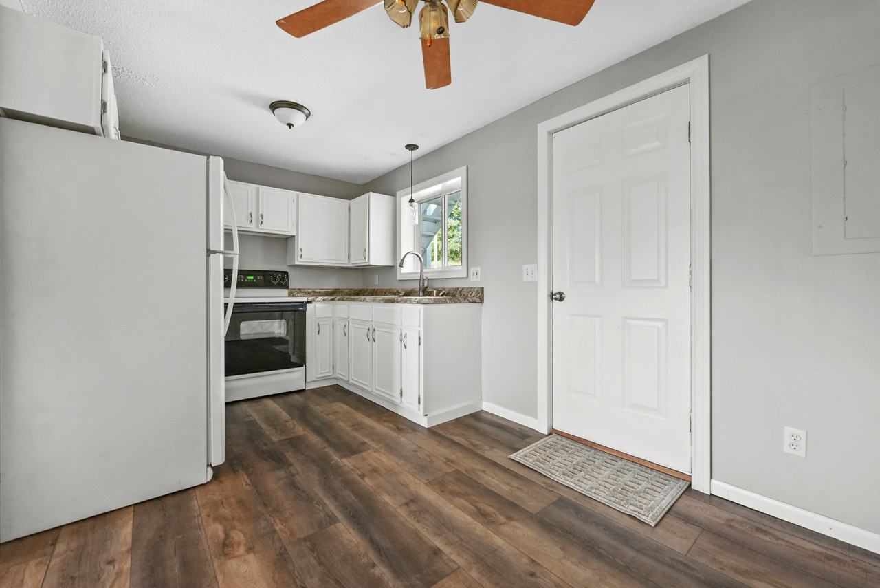 3311 Mahoney Dr #3311 - Photo 4 of 27