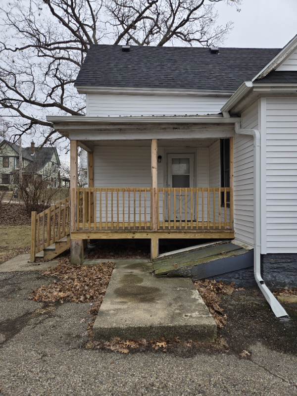 1105 Wheeler St - Photo 3 of 14