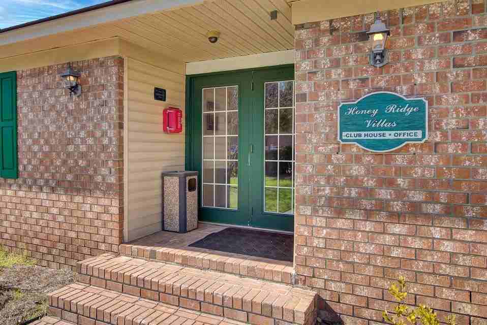 101 Elmwood Ave #D - Photo 3 of 15