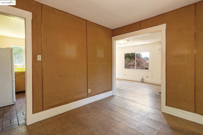 6022 Merriewood Dr - Photo 2 of 12