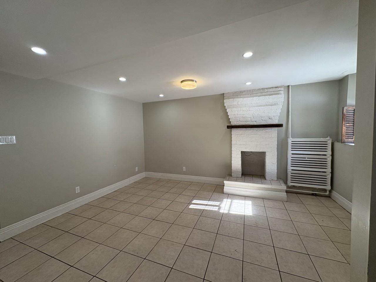 193 Princess St #193-3 - Photo 4 of 15