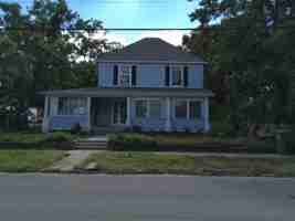 featured image of 1601 12th Ave W