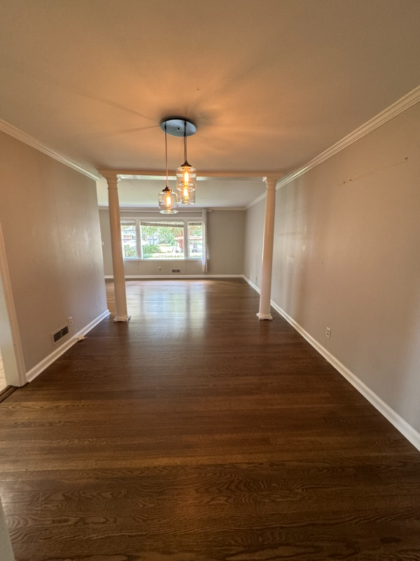 2733 Ashford Rd Ne - Photo 3 of 11