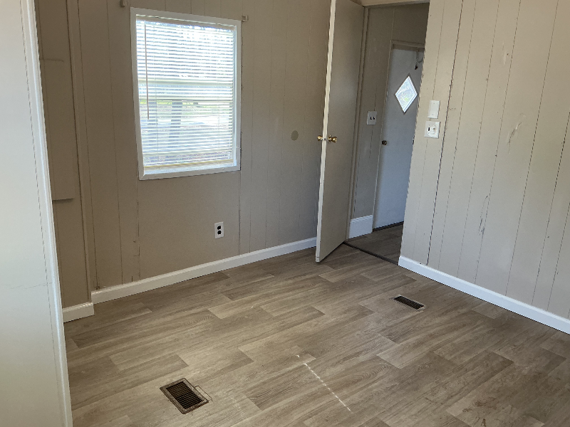 619 Prosperity Dr - Photo 2 of 20