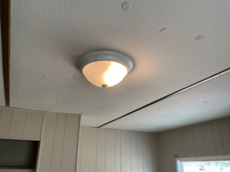 619 Prosperity Dr - Photo 4 of 20