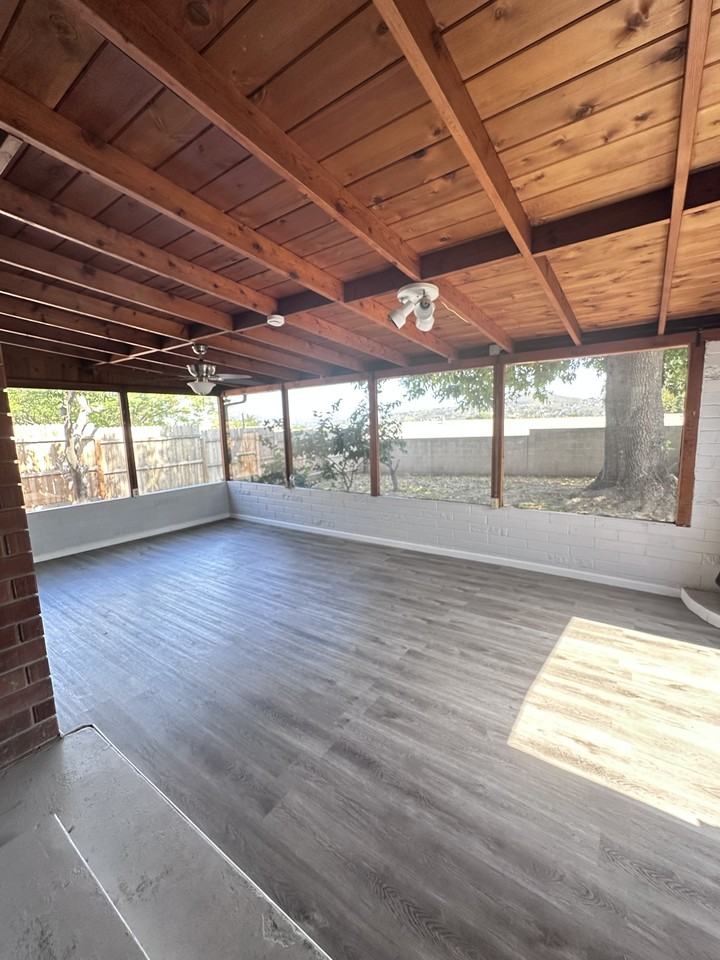 1405 Skyline Dr #1 - Photo 6 of 17