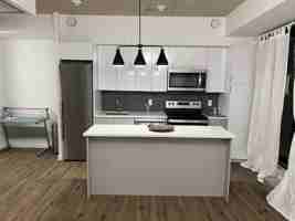 featured image of 7 08-7 Erie Ave #1