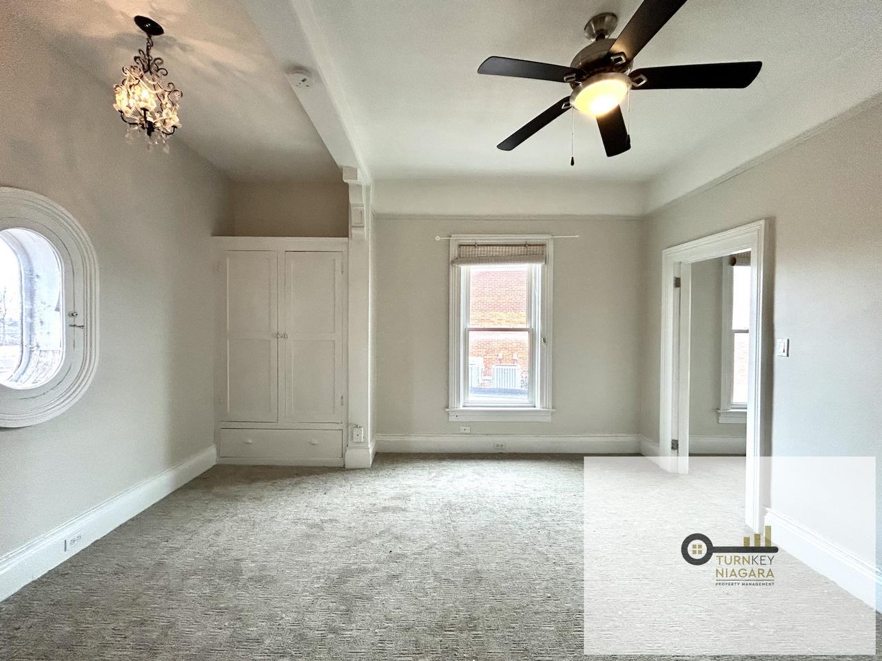 11 Welland Avenue - Photo 5 of 9