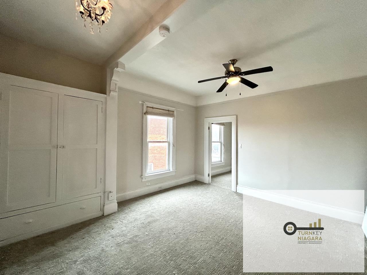 11 Welland Avenue - Photo 6 of 9