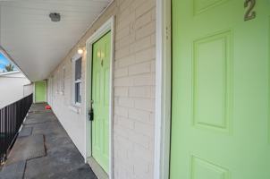 featured image of 615 Oliver St Nw #02