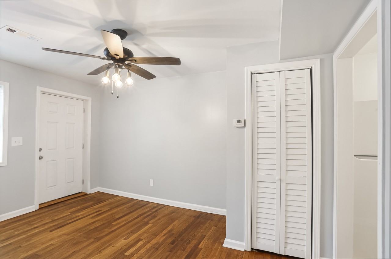 615 Oliver St Nw #02 - Photo 4 of 11