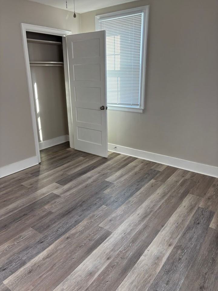 1538 Heath St - Photo 7 of 9