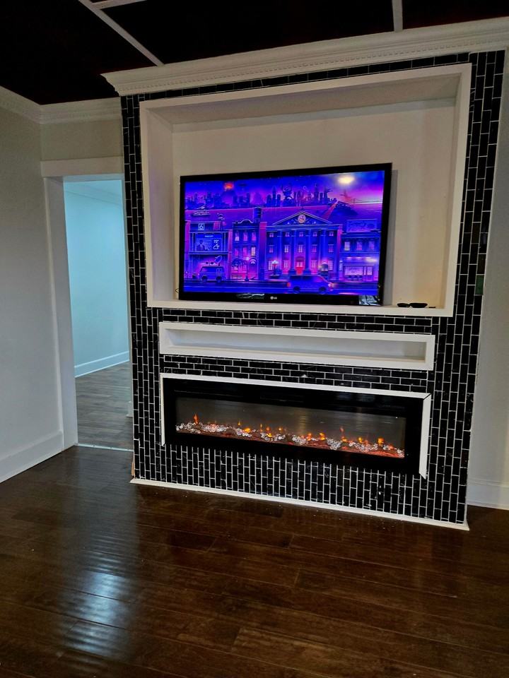 641 Brooks Ave #1 - Photo 6 of 21