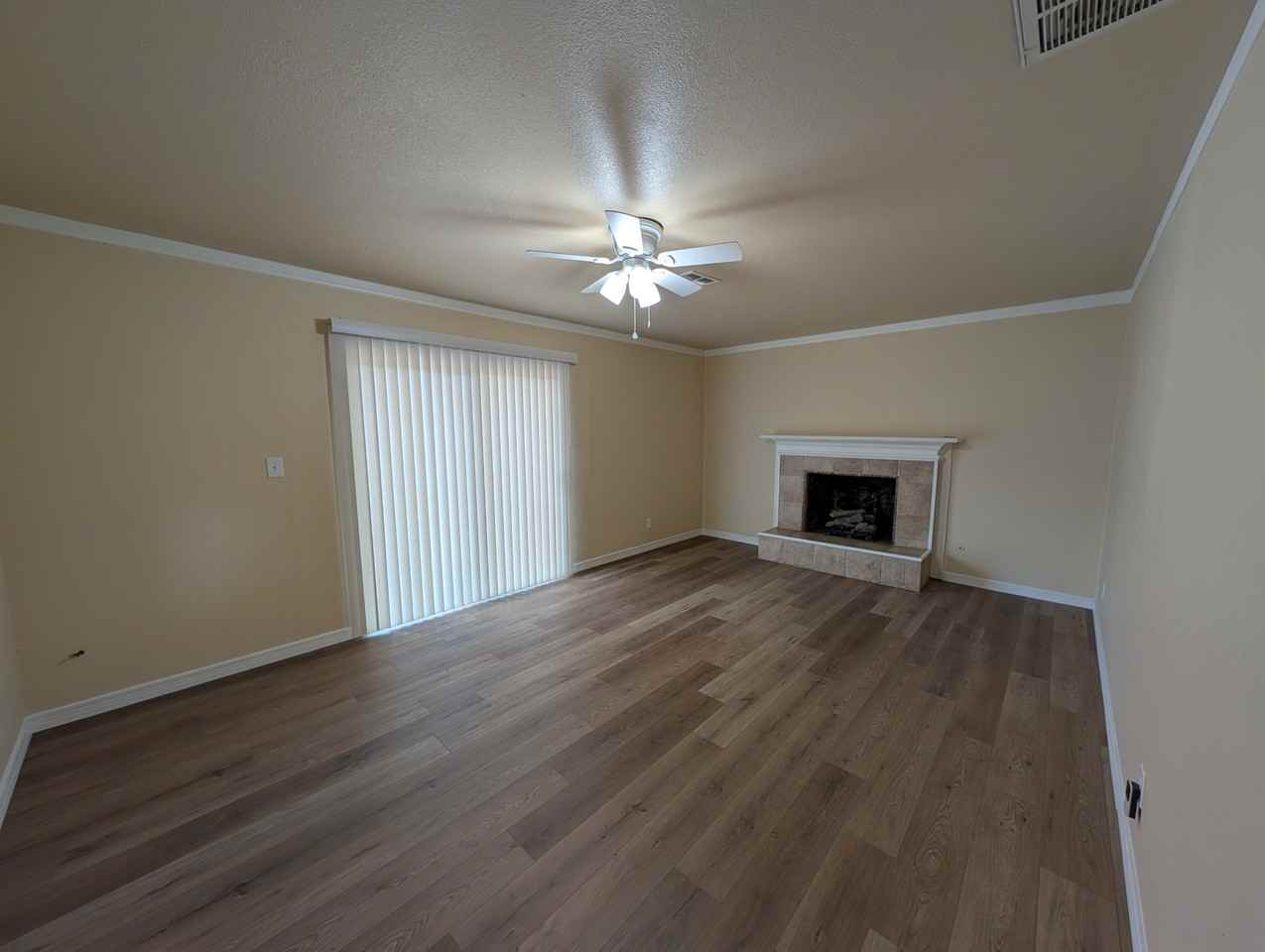 9013 E 32nd St #1 - Photo 2 of 13