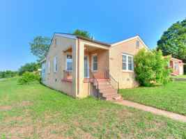featured image of 1501 Ne Grand Blvd #1