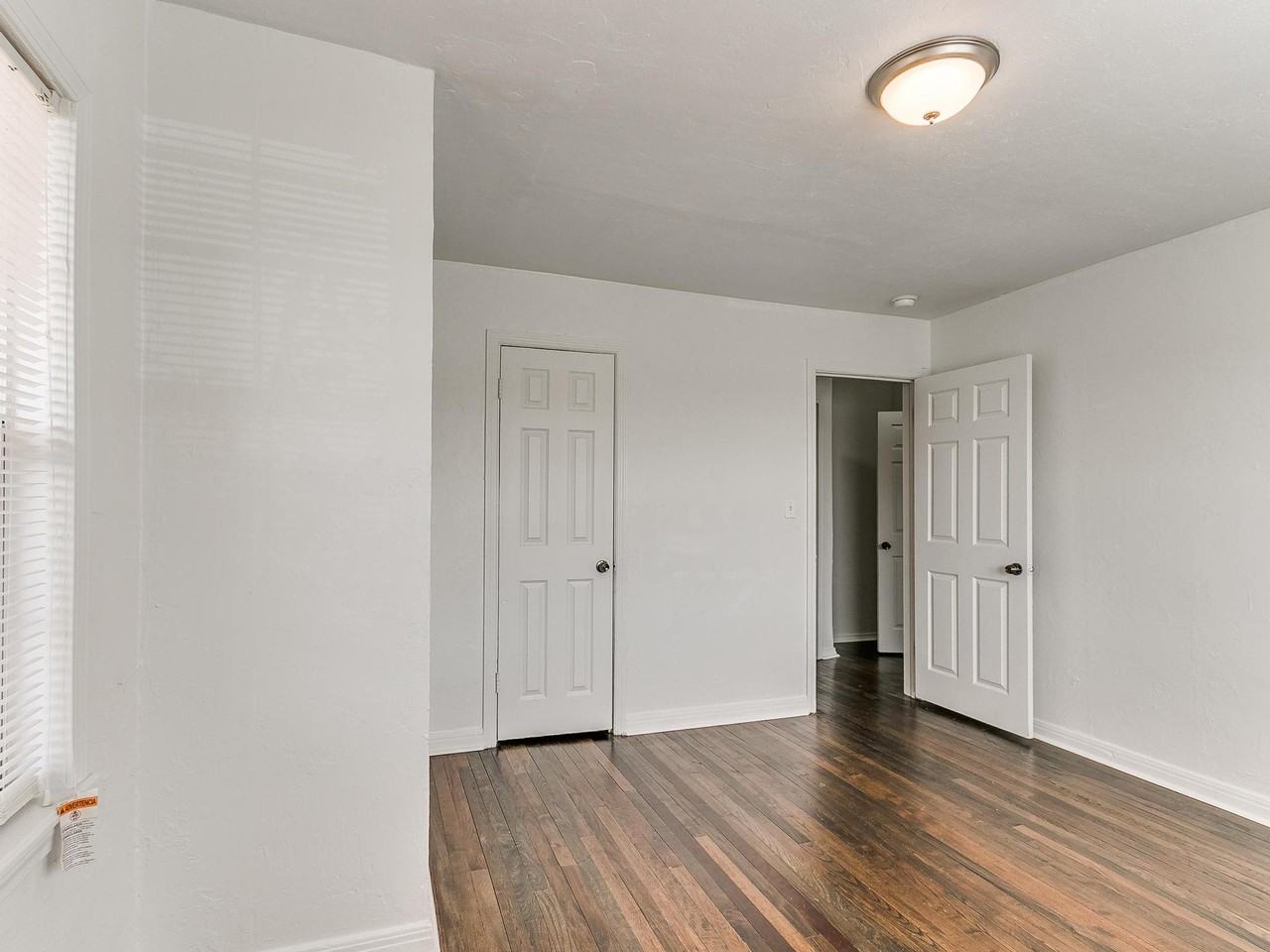 1501 Ne Grand Blvd #1 - Photo 7 of 10