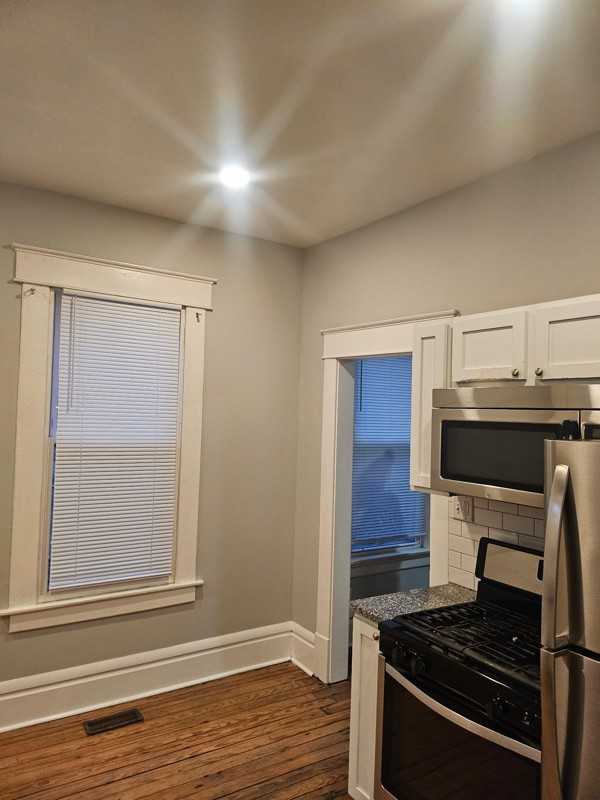 1619 E Main St - Photo 3 of 5