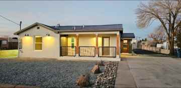 featured image of 505 Los Arboles Ave Nw