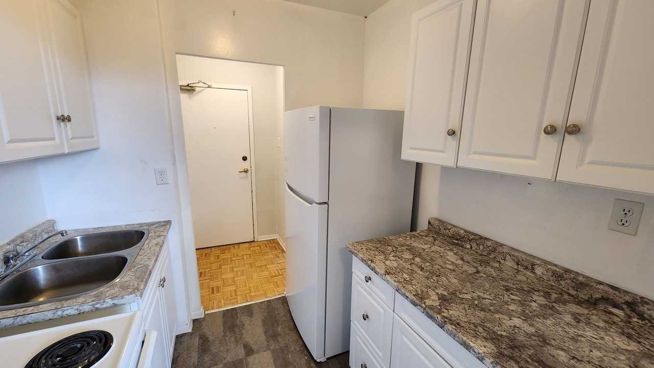 90 Holgate Street #401 - Photo 4 of 15