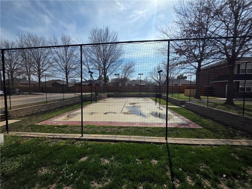 610 Se Moberly Ln #3 - Photo 7 of 8