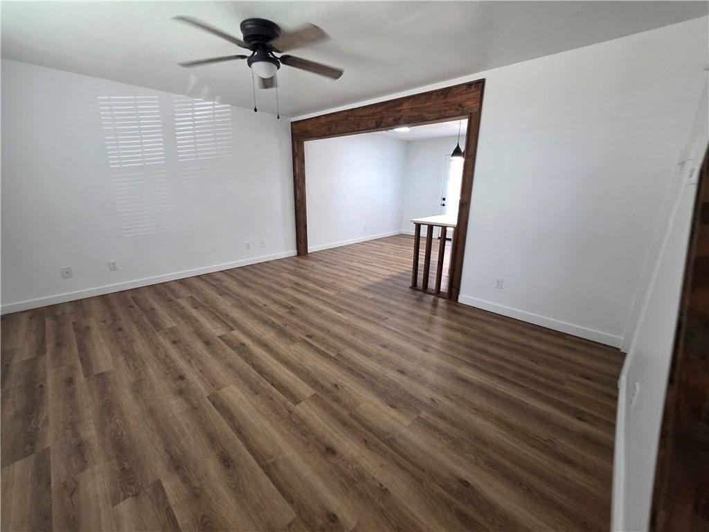 2404 Se Jayel Ter #3 - Photo 4 of 28