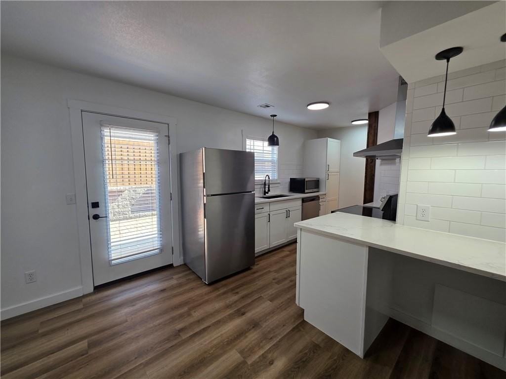 2404 Se Jayel Ter #3 - Photo 5 of 28