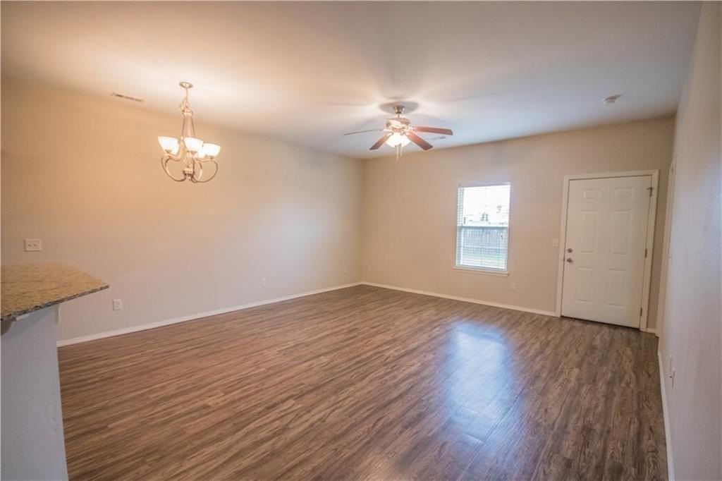 1240 Marigold Rd - Photo 2 of 8