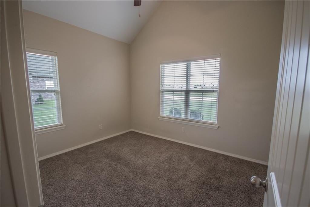 1240 Marigold Rd - Photo 6 of 8