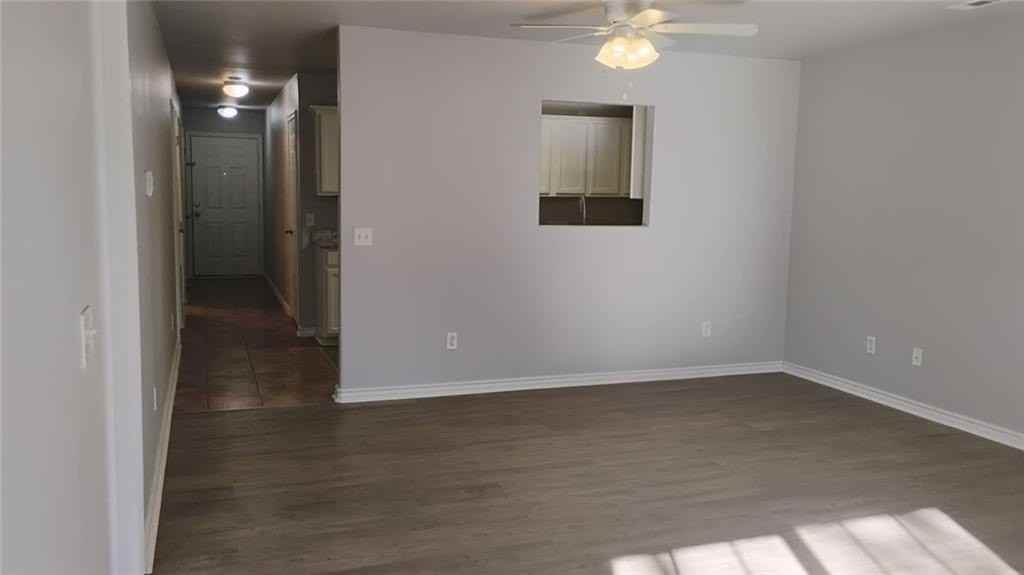 281 Graystone Cir #281 - Photo 5 of 11