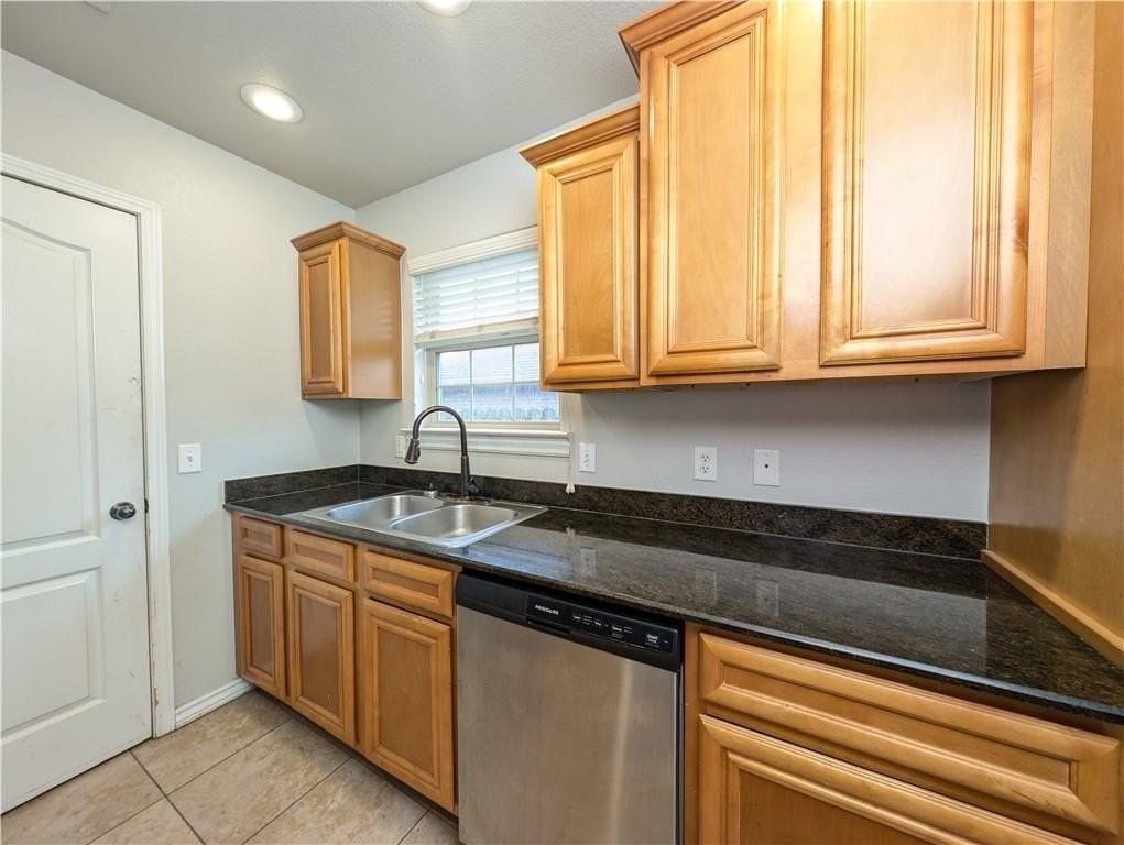 6000 S 38th St - Photo 4 of 15