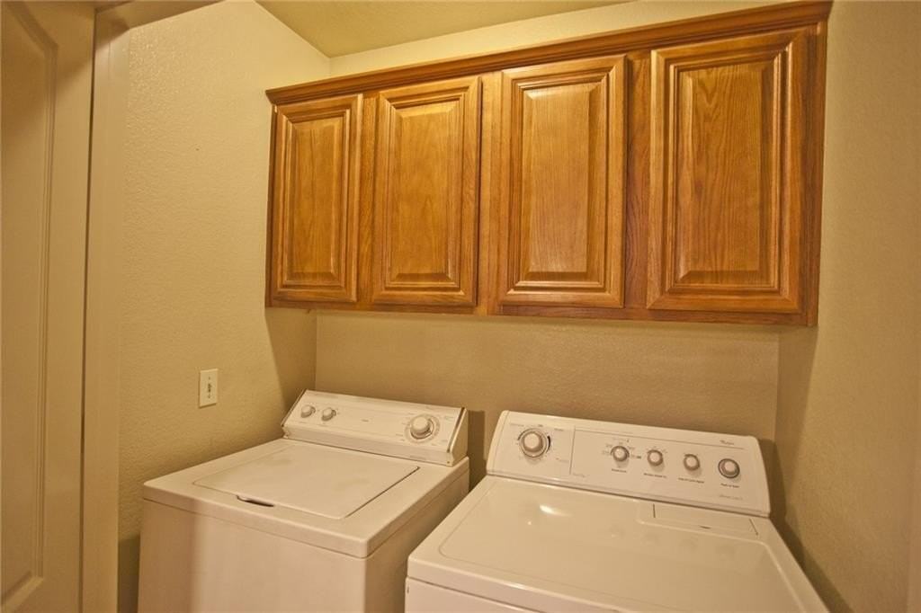 3012 S B St - Photo 4 of 13