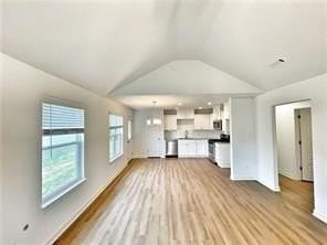 567 N Cresswell Dr - Photo 5 of 20