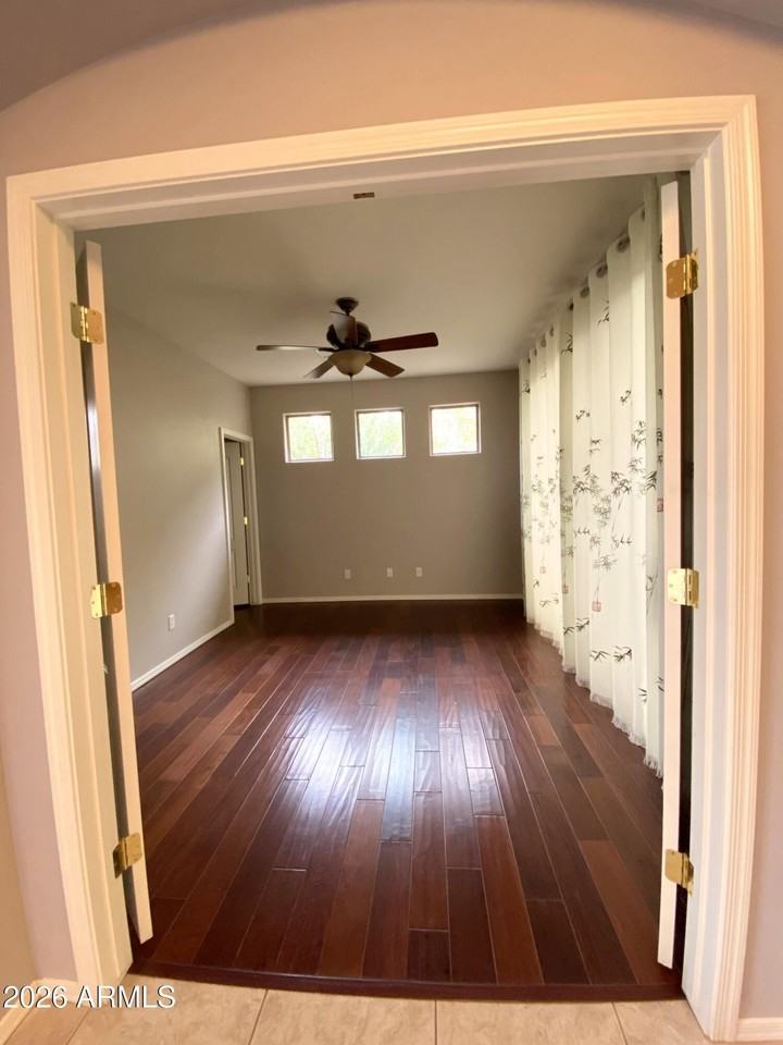 337 W Swan Dr - Photo 5 of 32