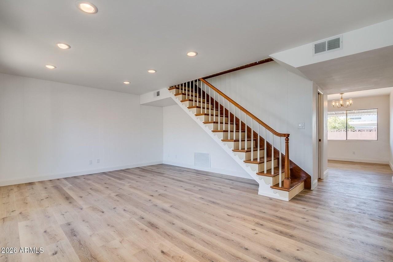 4009 E Campbell Ave - Photo 6 of 17