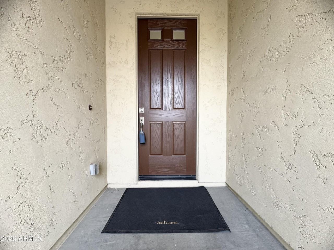 16907 W Holly St - Photo 4 of 32