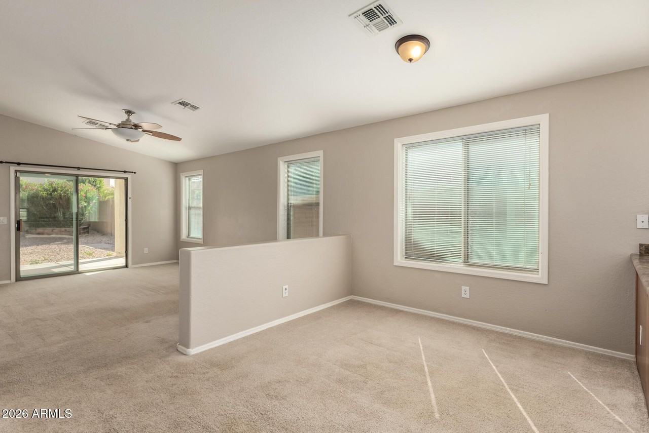 3956 E Maplewood St - Photo 4 of 28