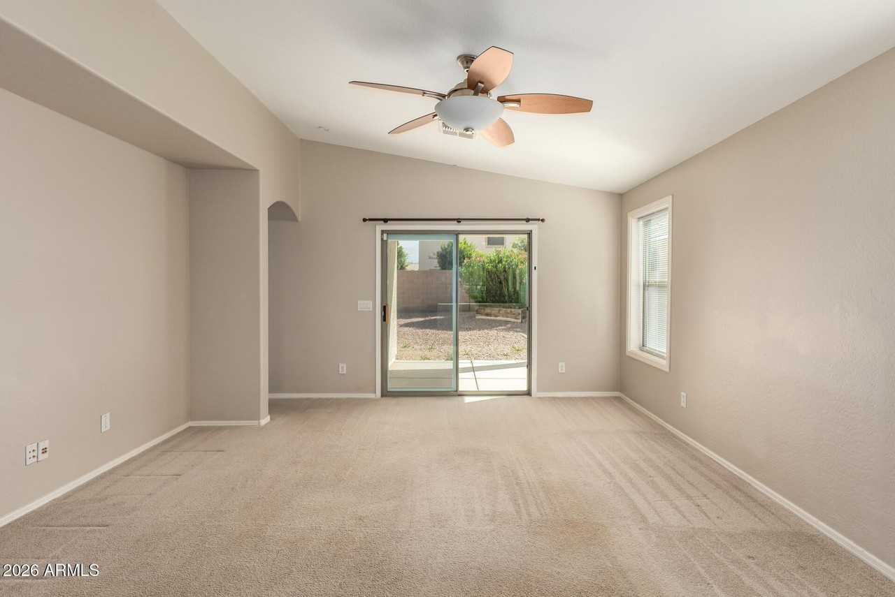 3956 E Maplewood St - Photo 5 of 28