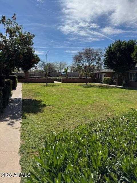 1634 W Osborn Rd Apt 3 - Photo 3 of 6