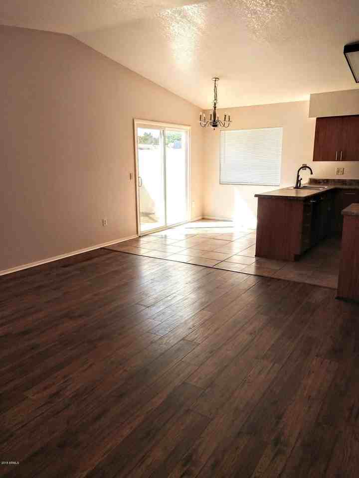 921 W Laguna Dr - Photo 4 of 13