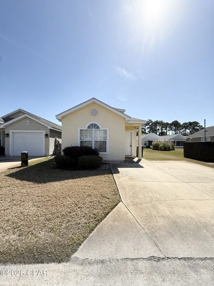 11741 Seashore Ln - Photo 2 of 17