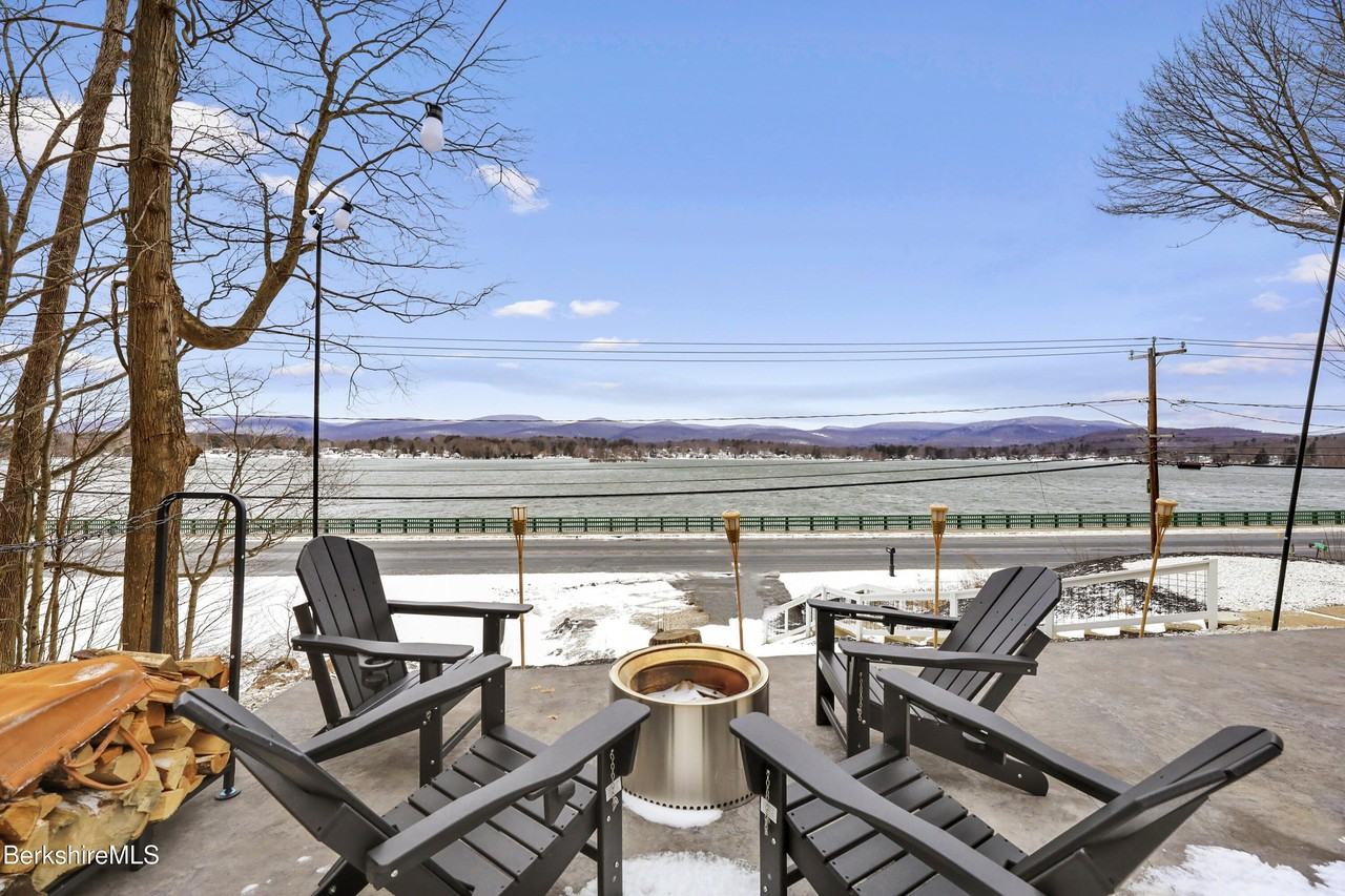 1526 North St - Photo 2 of 20