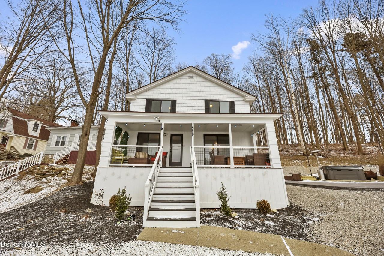 1526 North St - Photo 3 of 20