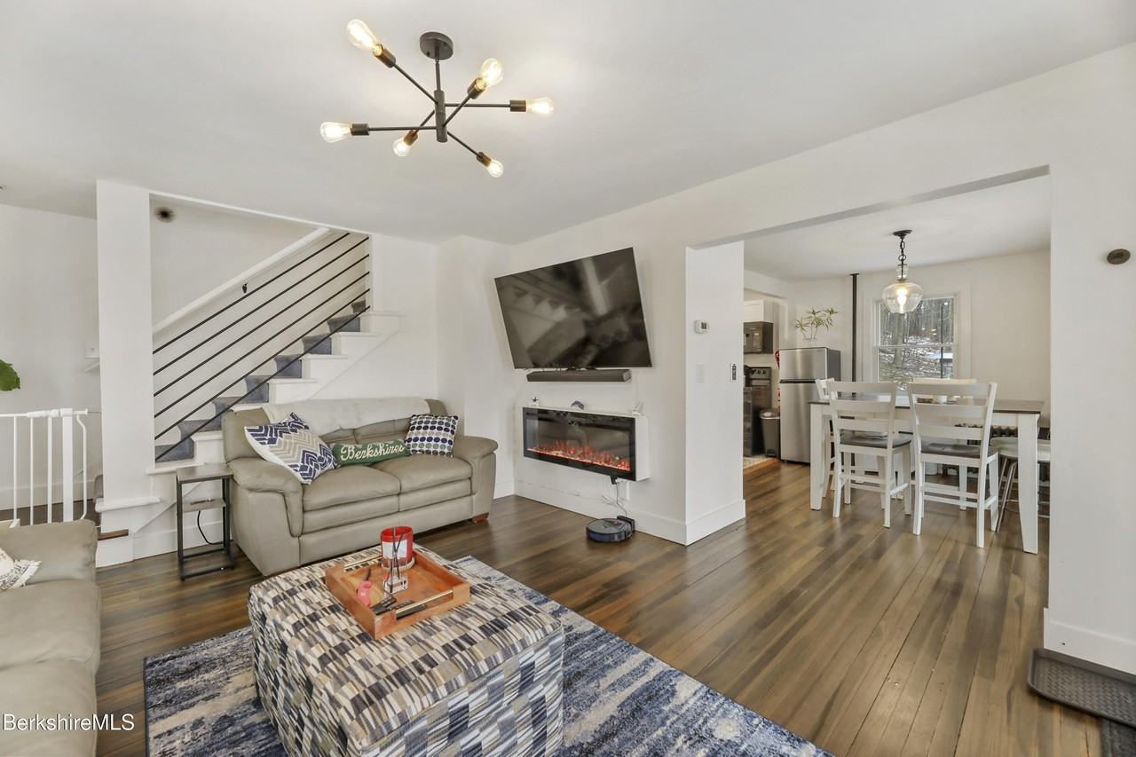 1526 North St - Photo 6 of 20