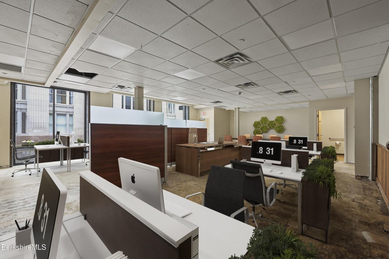 1 Fenn St - Photo 4 of 8